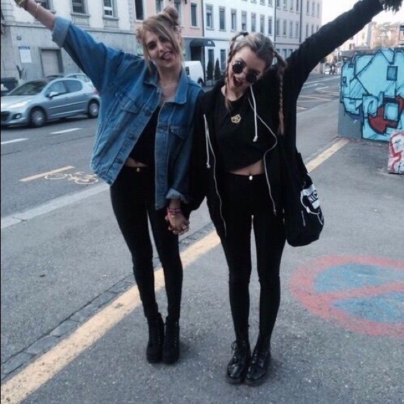 Hot Topic Pants - Shiny Black Leggings